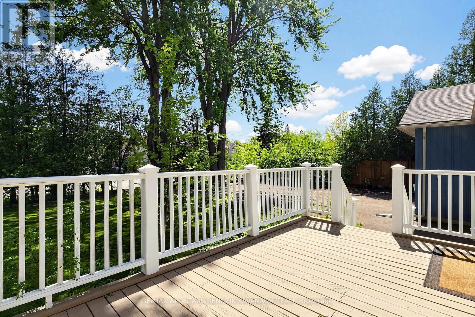 522 SHEPPARD AVENUE - 4