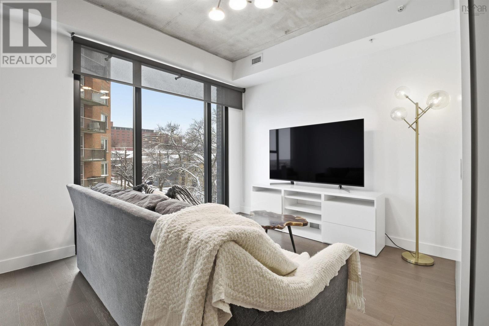#406 1048 Wellington Street - 11