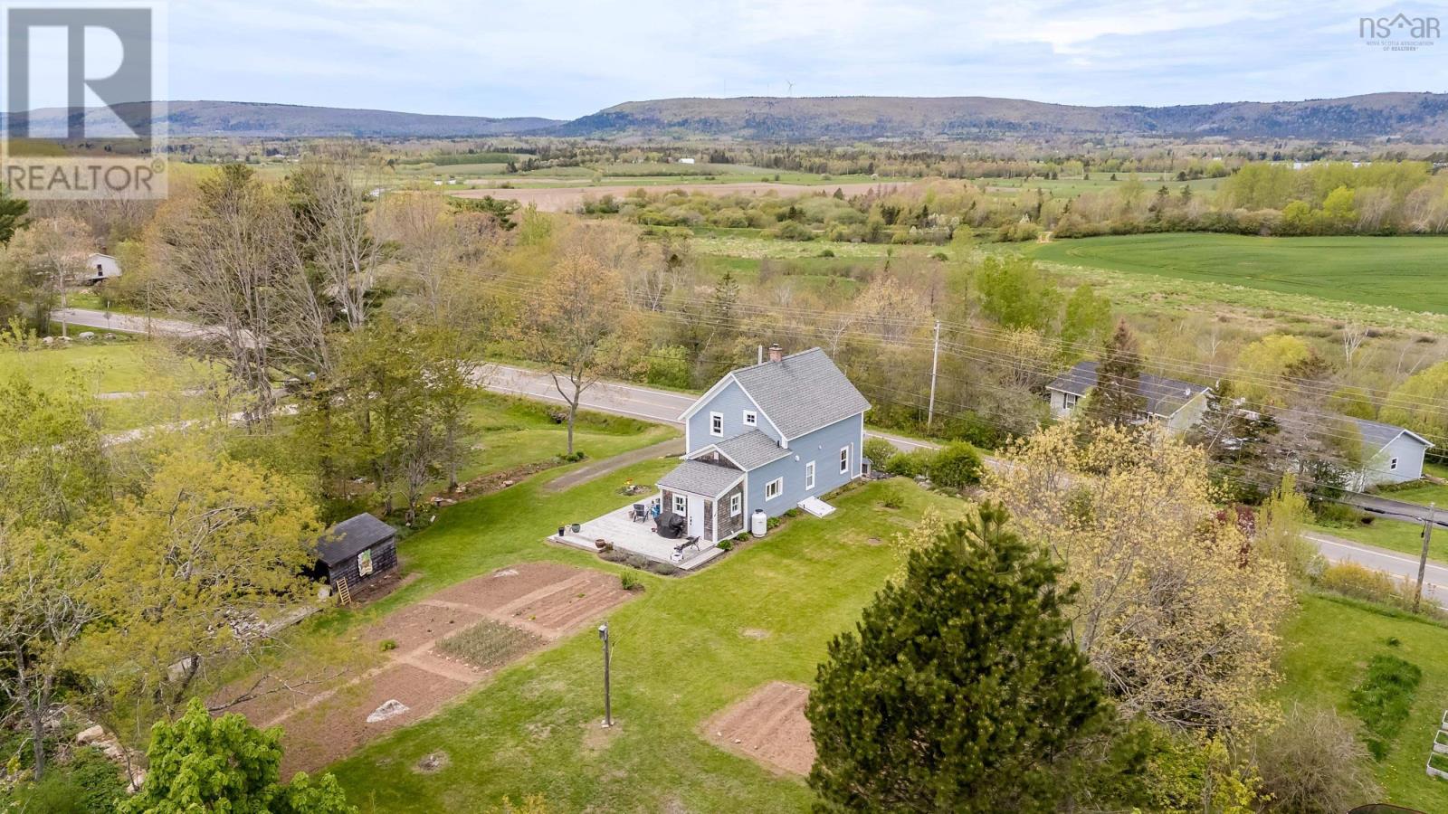 1232 Highway 201 - 46