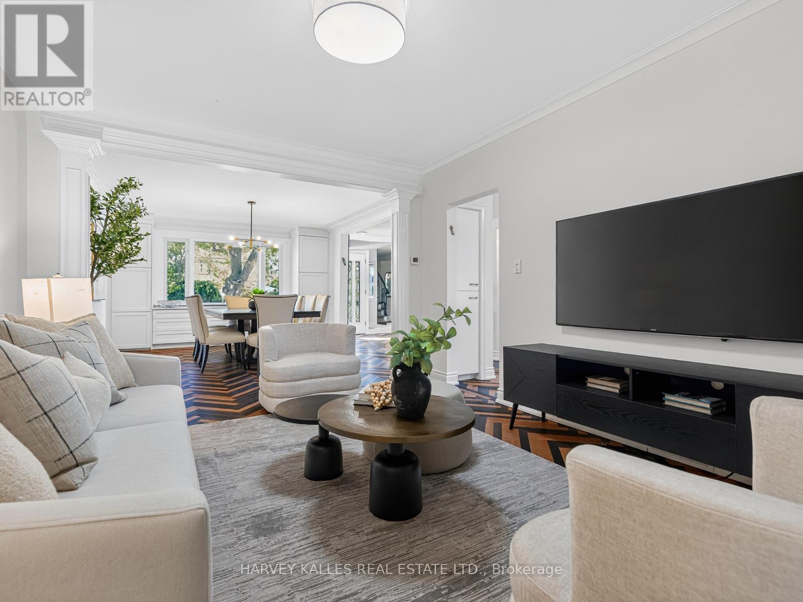 17 EDINBURGH DRIVE - 6