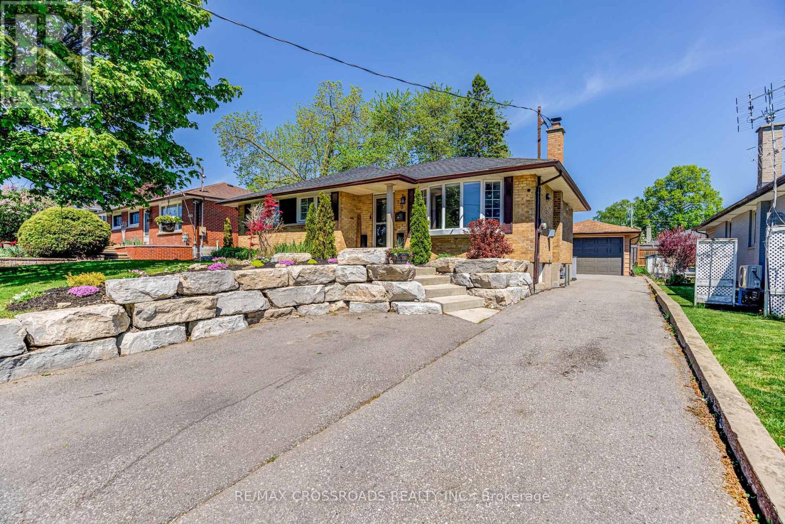 778 TENNYSON AVENUE - Image 3