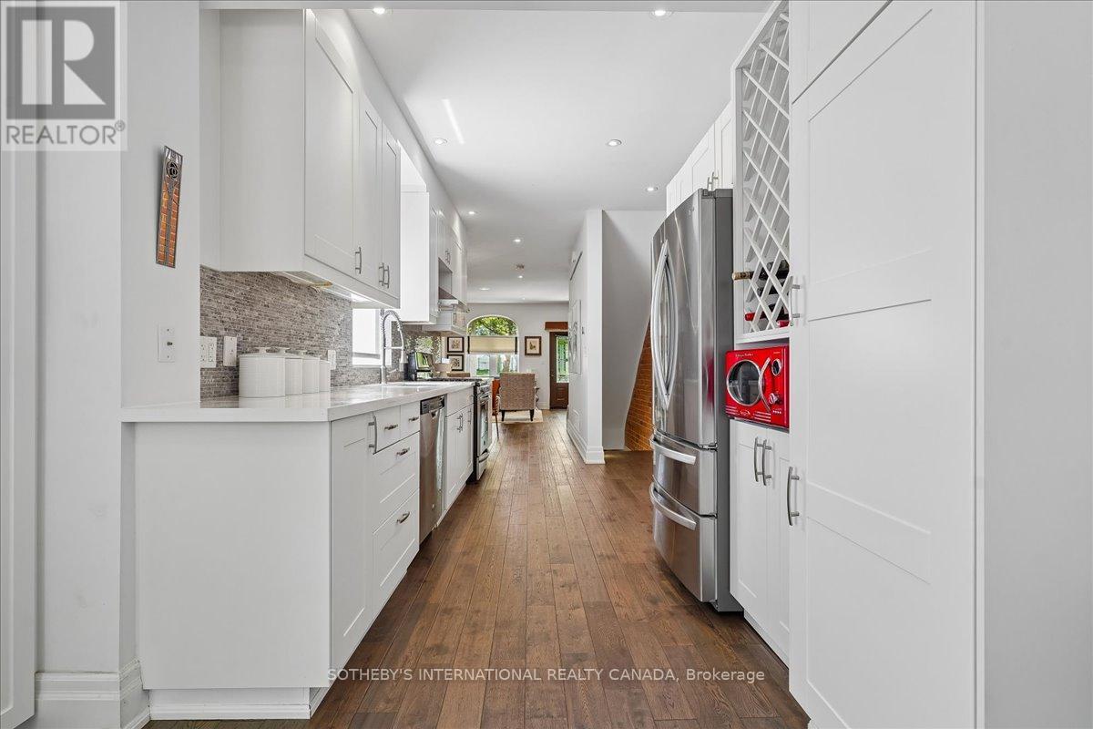 257 BOOTH AVENUE - 13