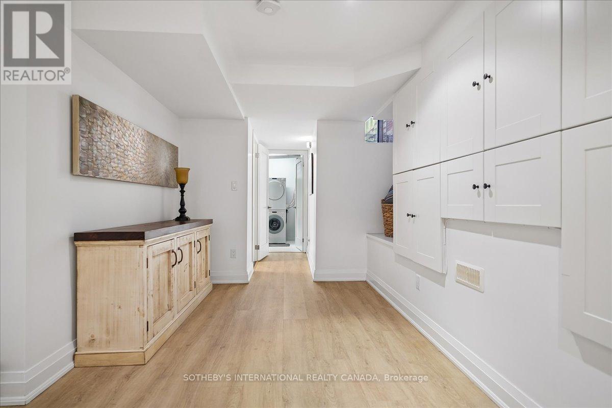 257 BOOTH AVENUE - 25