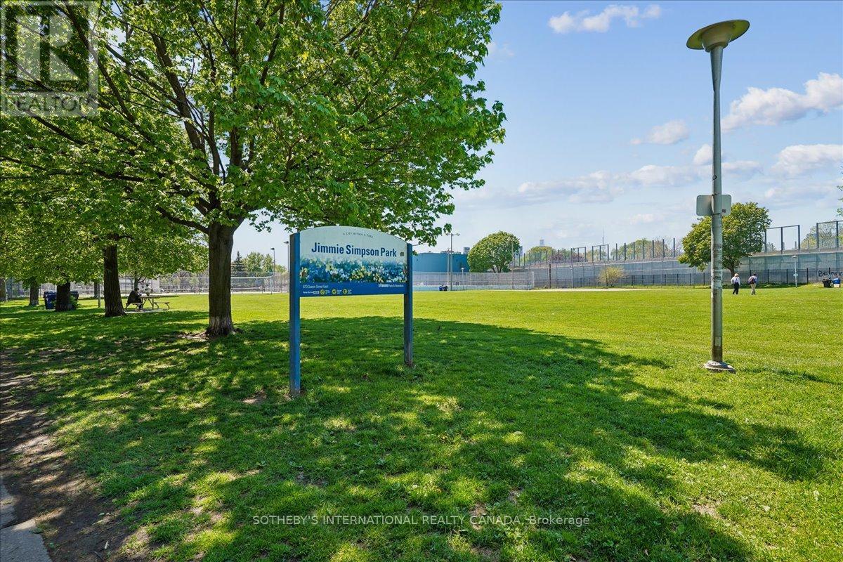 257 BOOTH AVENUE - 35
