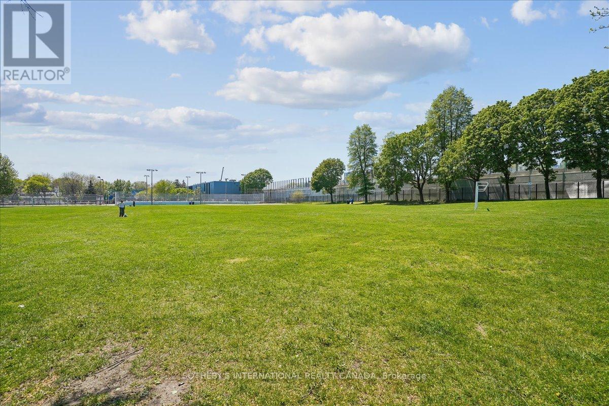 257 BOOTH AVENUE - 36