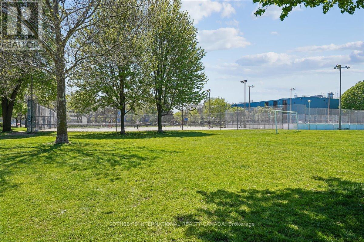 257 BOOTH AVENUE - 37
