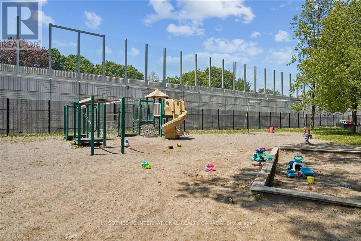 257 BOOTH AVENUE - 39