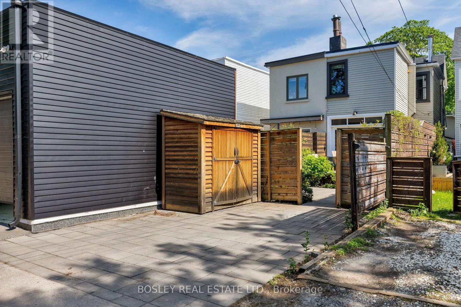 28 FRIZZELL AVENUE - 22