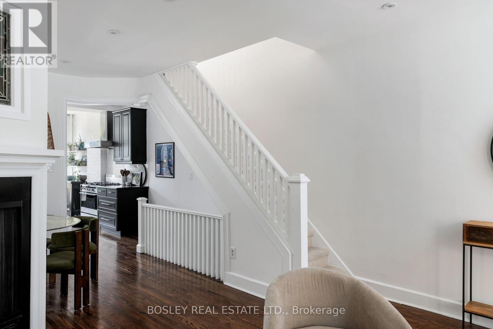 28 FRIZZELL AVENUE - 25