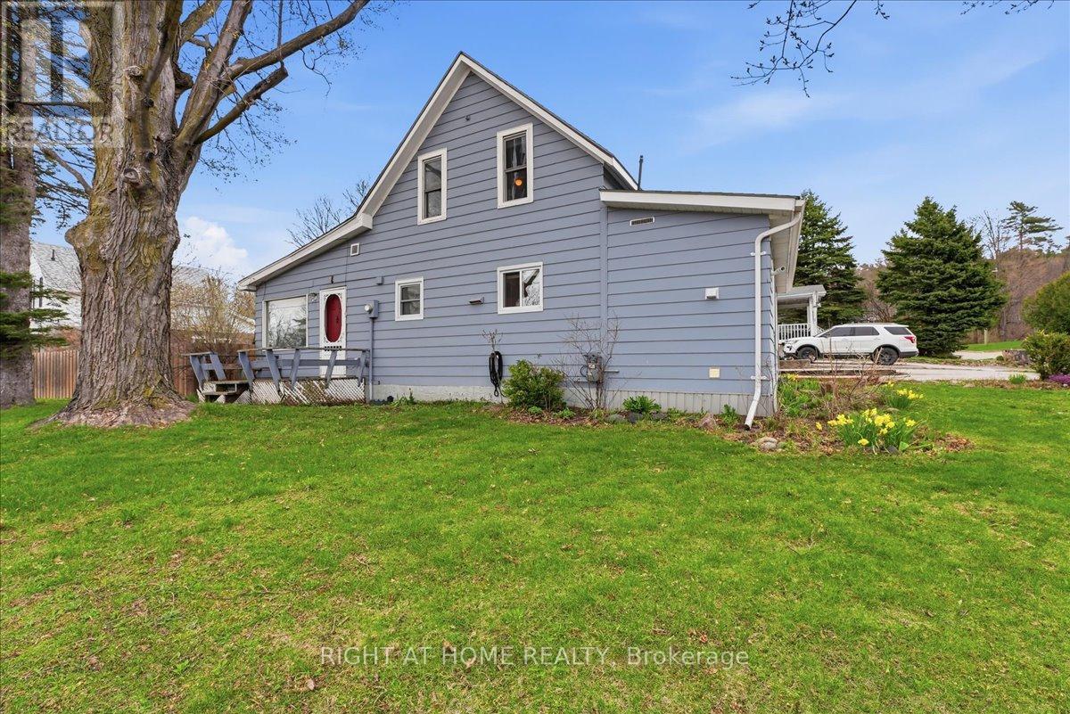 1 LEONARD AVENUE - 24