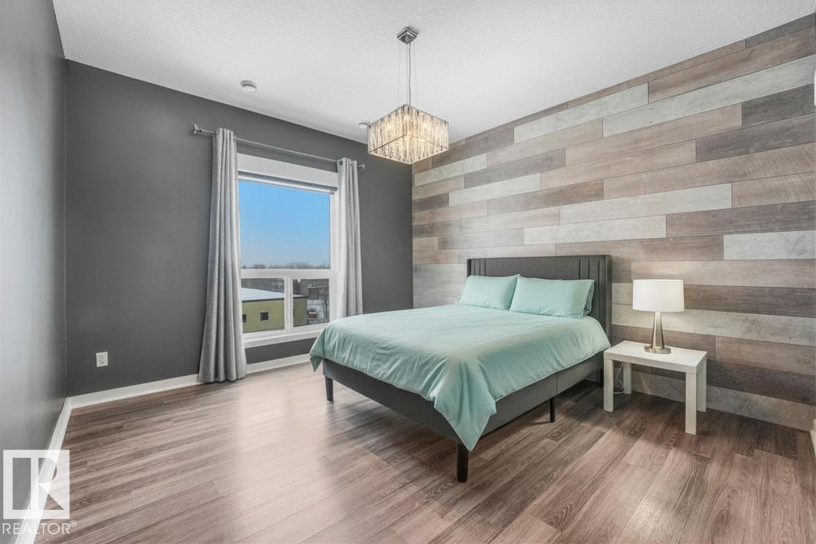 #412 10518 113 ST NW - 14