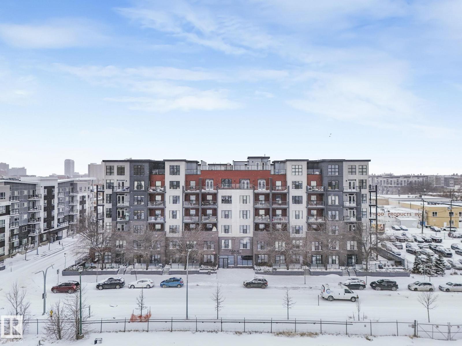 #412 10518 113 ST NW - 39