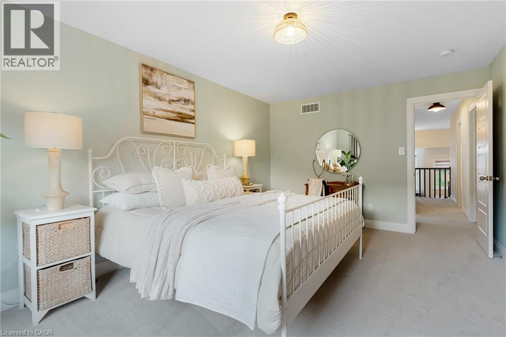 195 HARDCASTLE Drive - 36