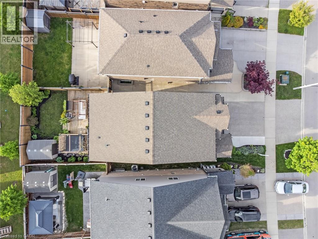 195 HARDCASTLE Drive - 46
