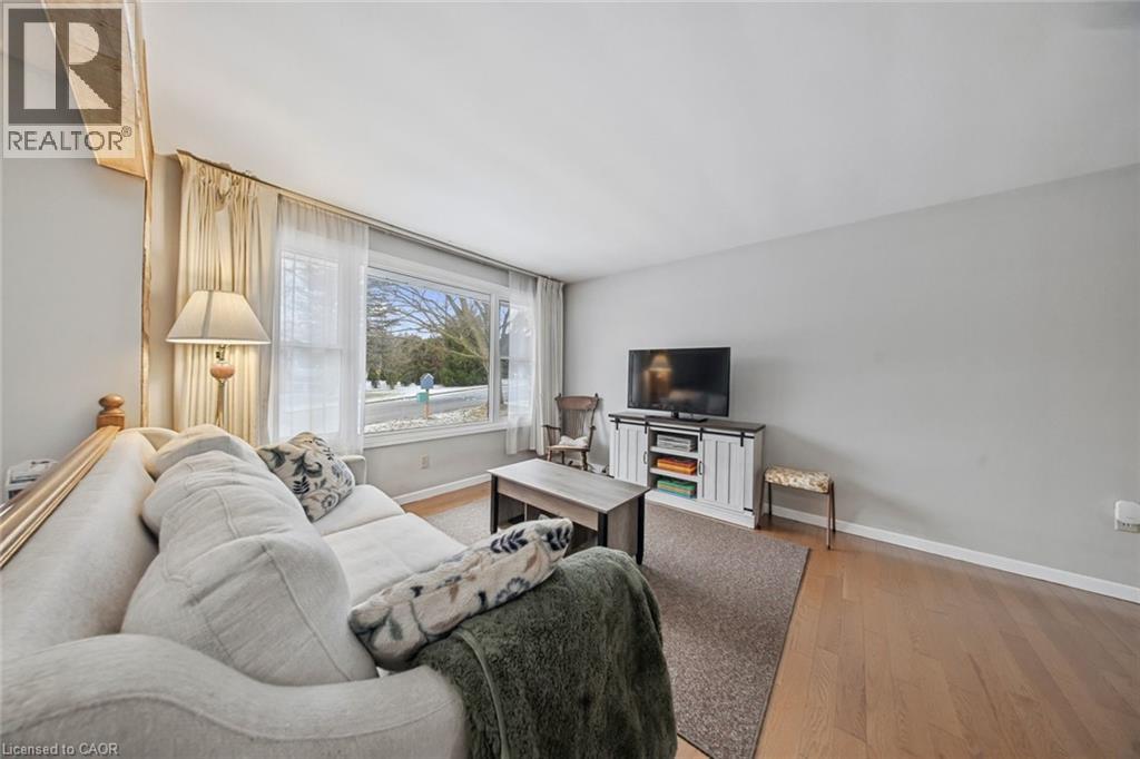 106 OAKWOOD Avenue - 7