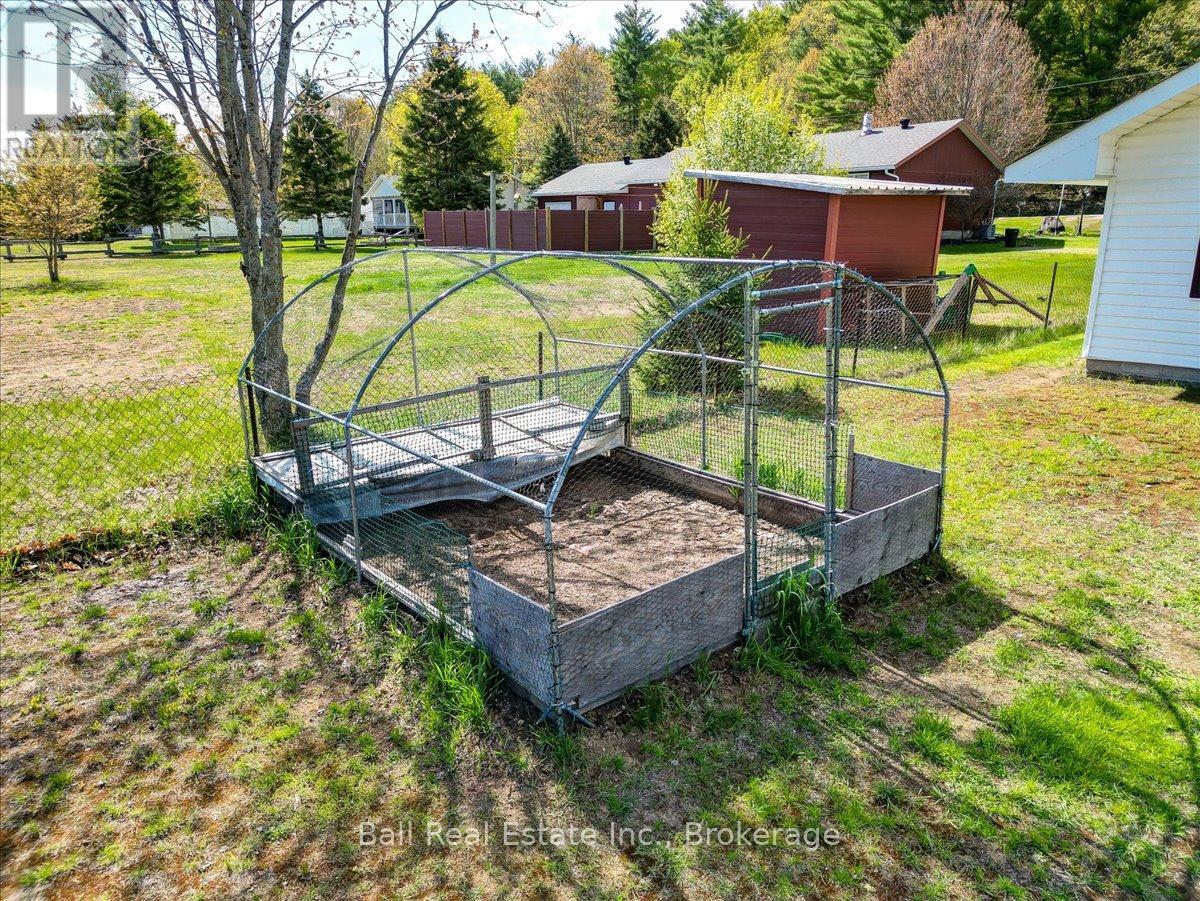 112 MAXWELL SETTLEMENT ROAD - 42