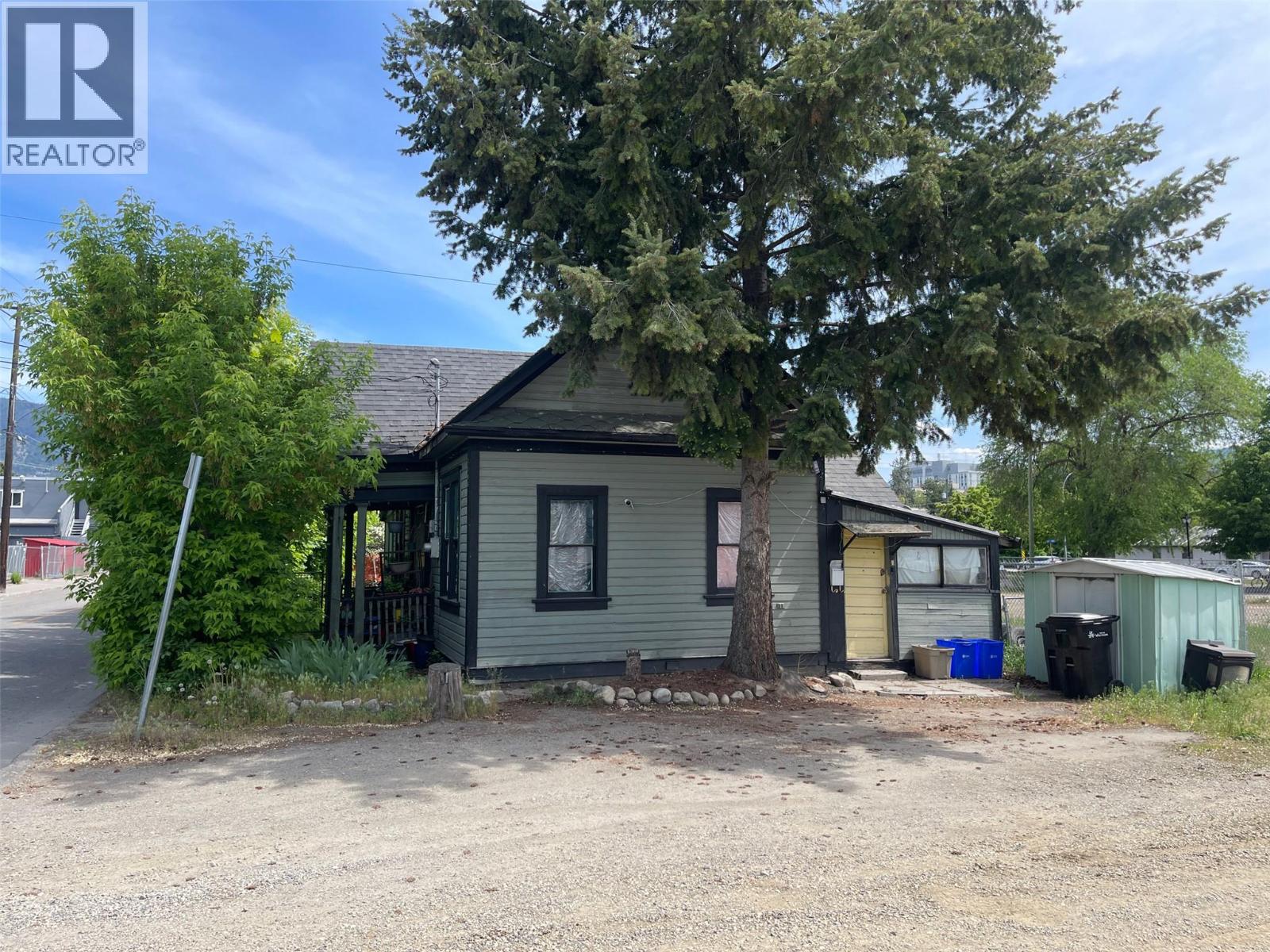 3406 27 Avenue - Image 2