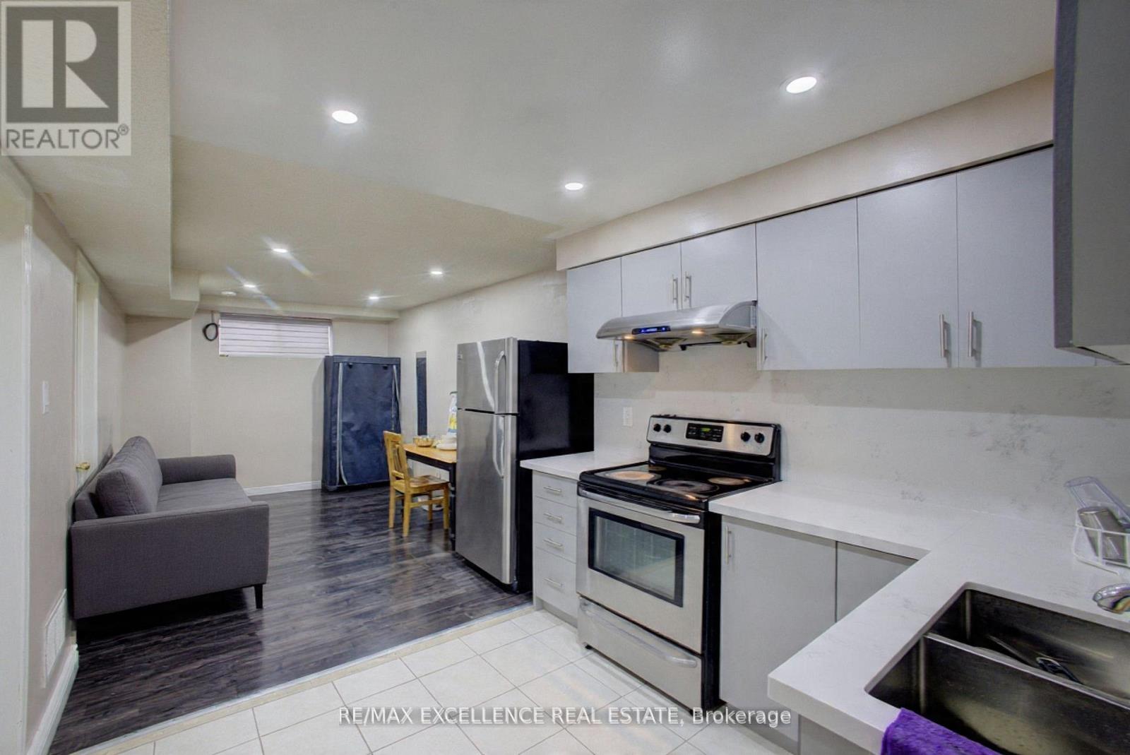 5 WILDSKY ROAD - 32