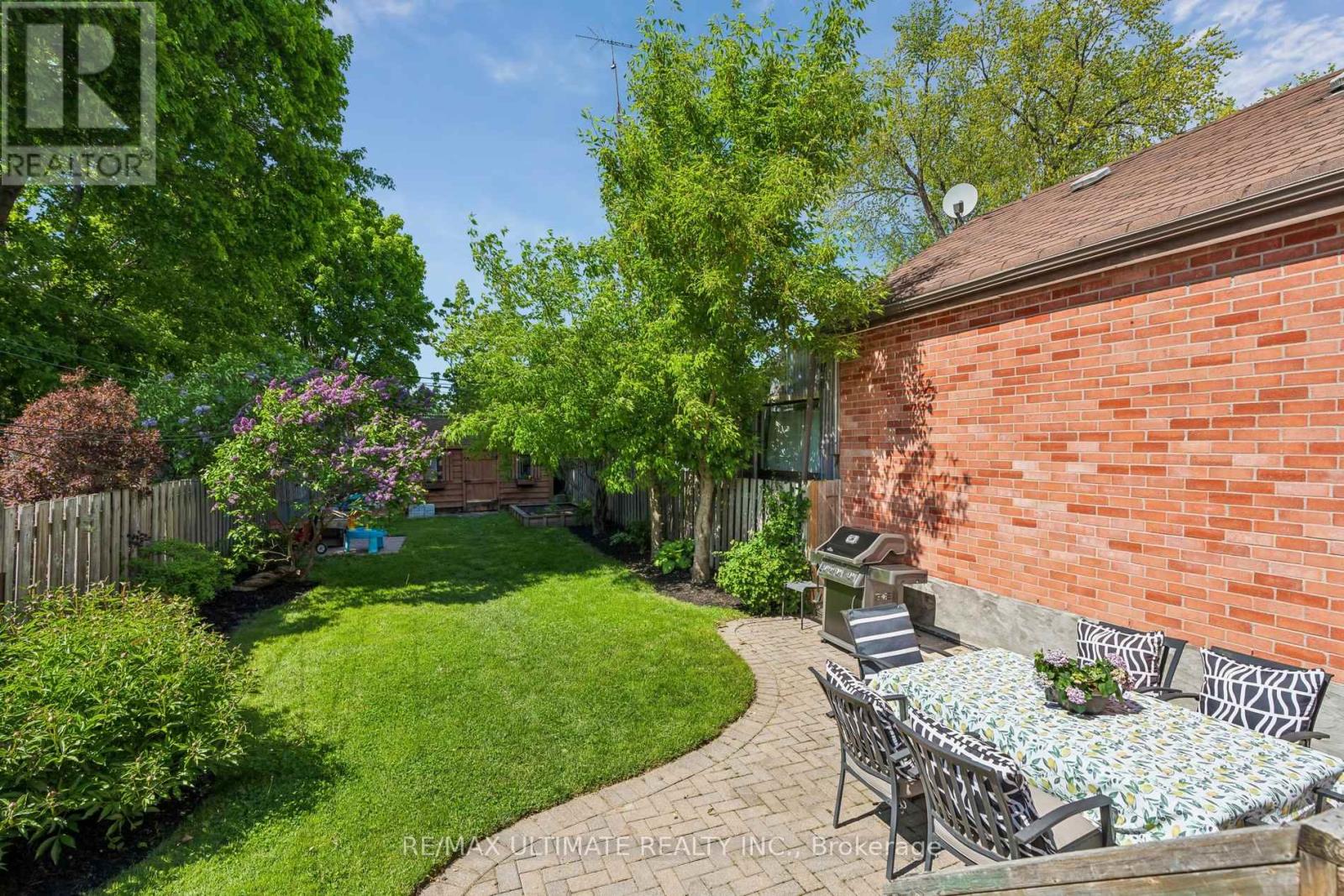 62 LAMBTON AVENUE - 22
