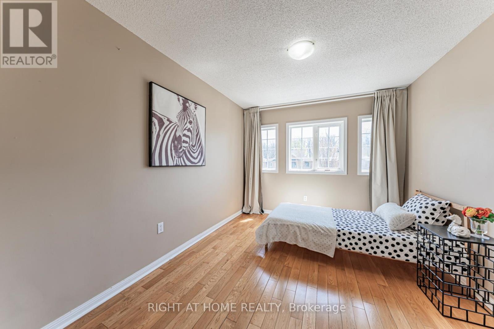 604 SUMMER PARK CRESCENT - 20