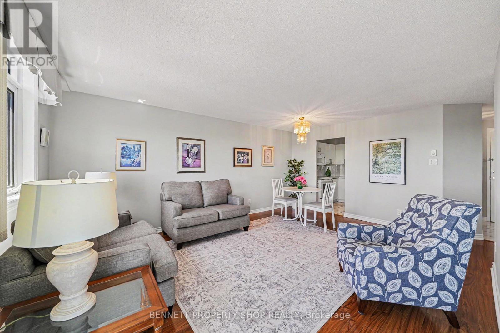Sunfilled open floor plan living