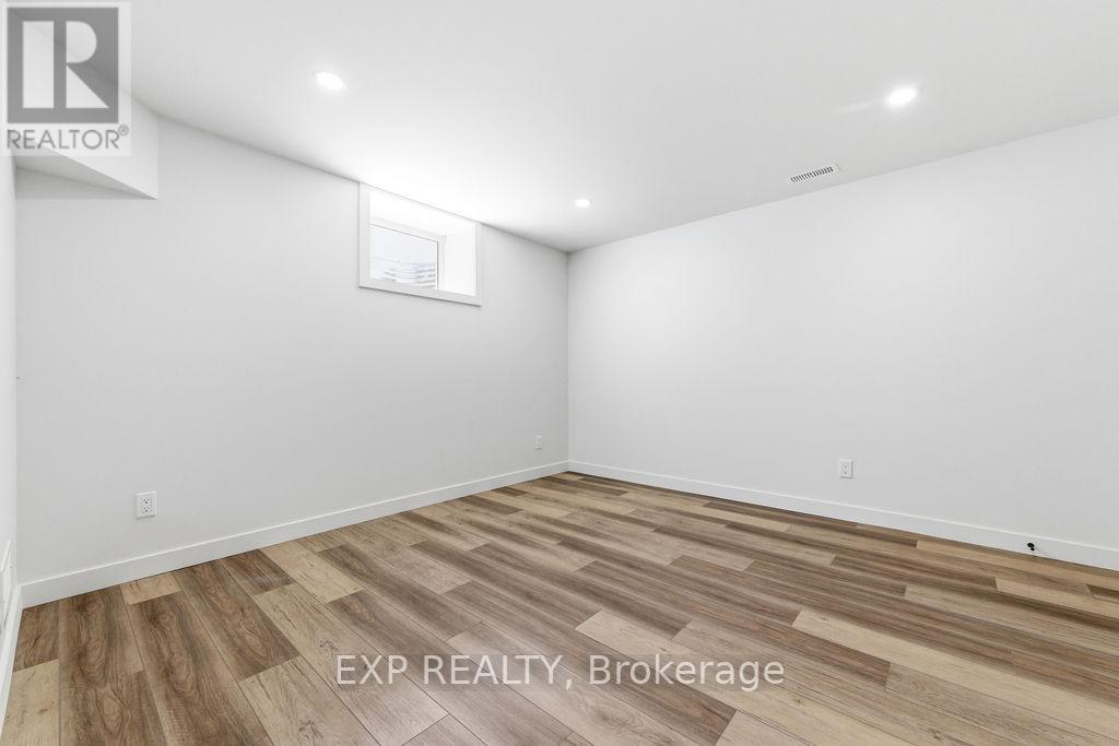 1482 GILLAN ROAD - 34