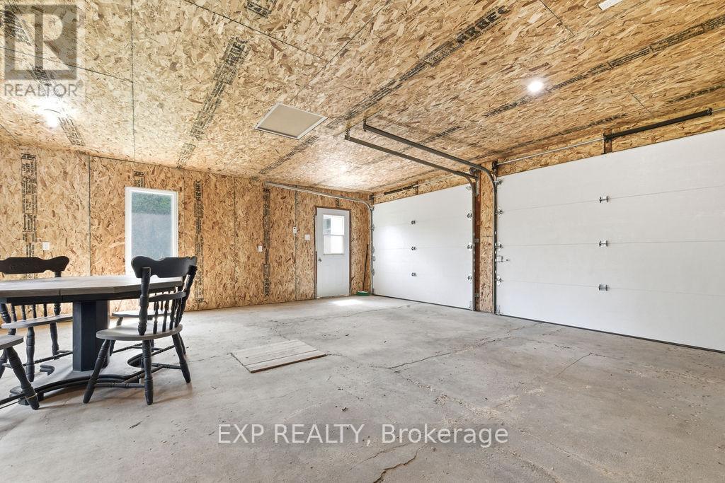 1482 GILLAN ROAD - 43