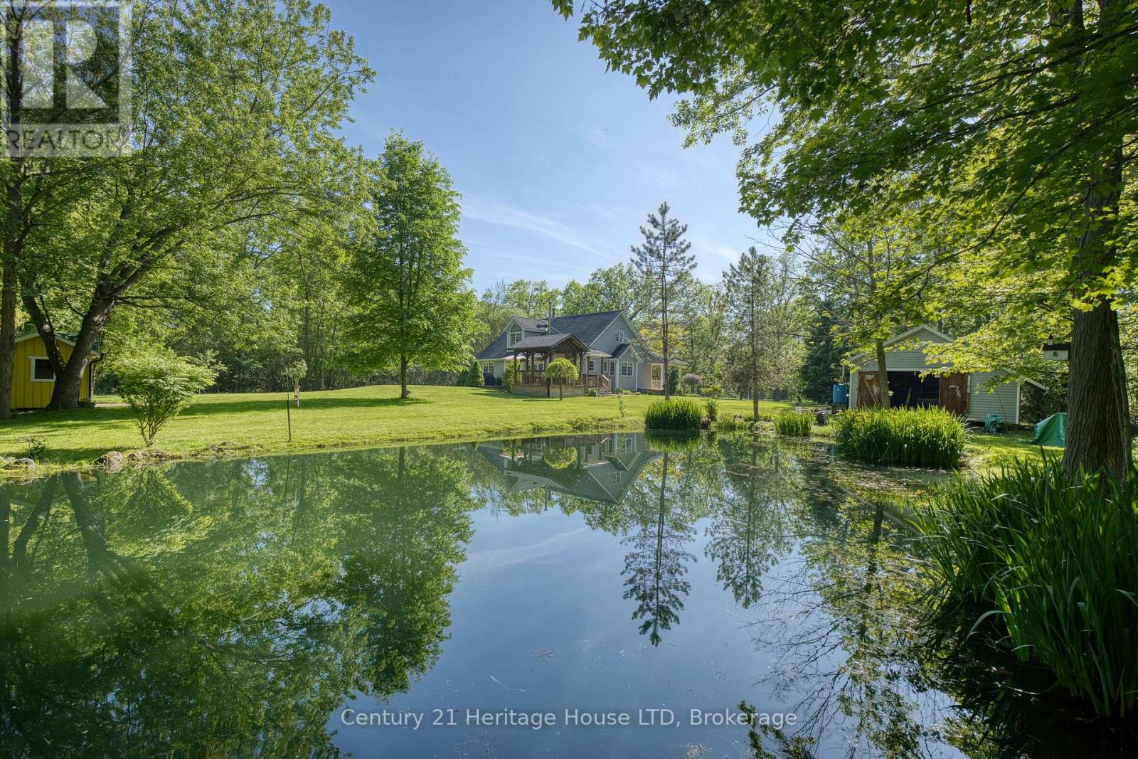 2468 SUNSET DRIVE - 3