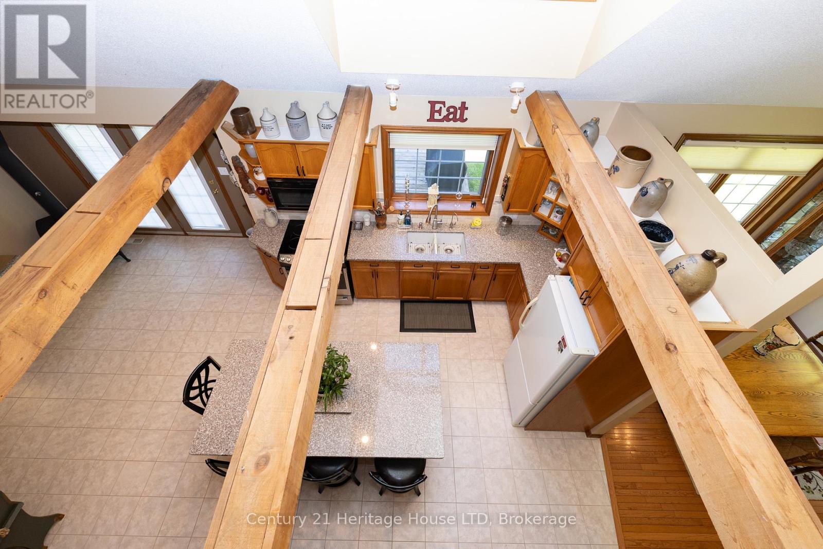 2468 SUNSET DRIVE - 29