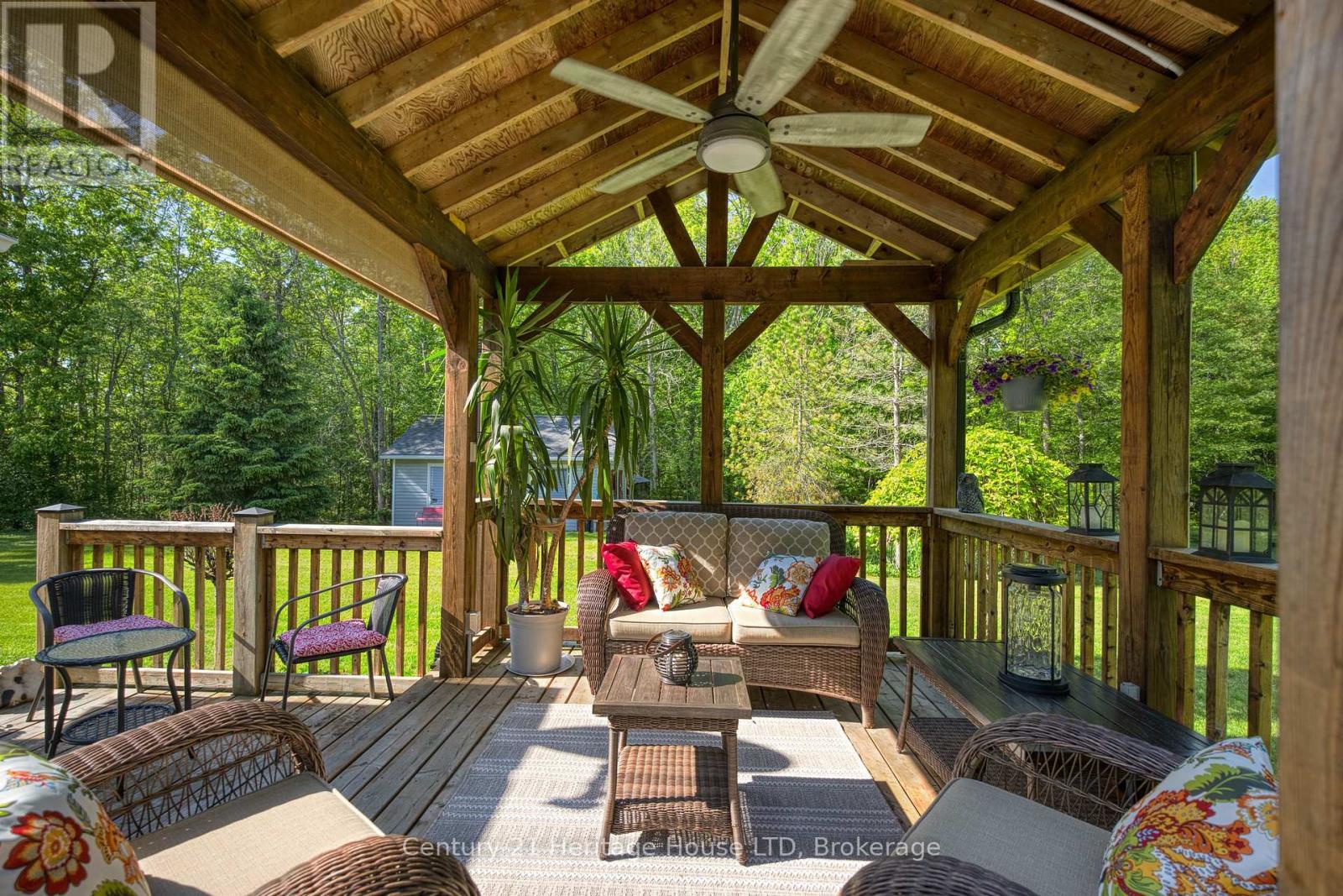 2468 SUNSET DRIVE - 37
