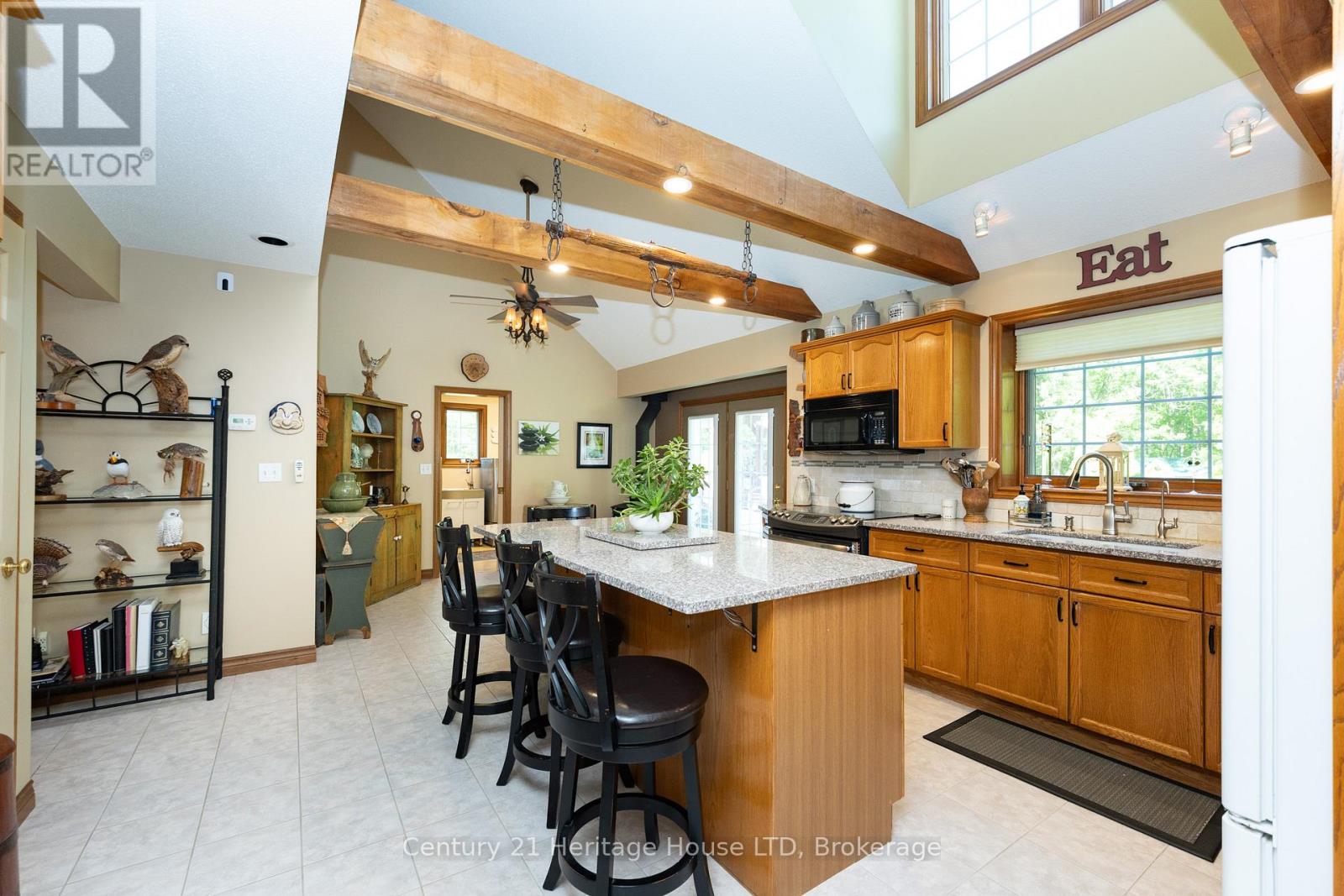 2468 SUNSET DRIVE - 15