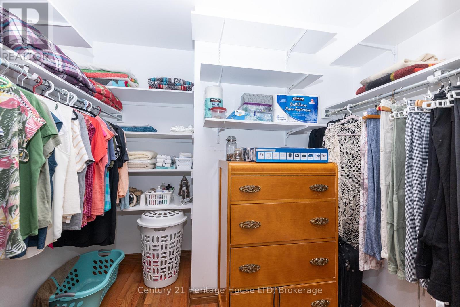 2468 SUNSET DRIVE - 24