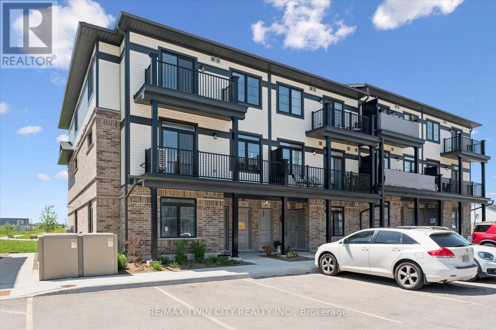 20 LOMOND LANE - 1