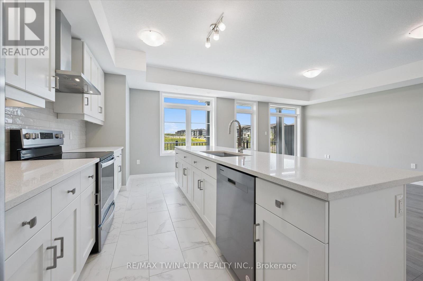 20 LOMOND LANE - 20