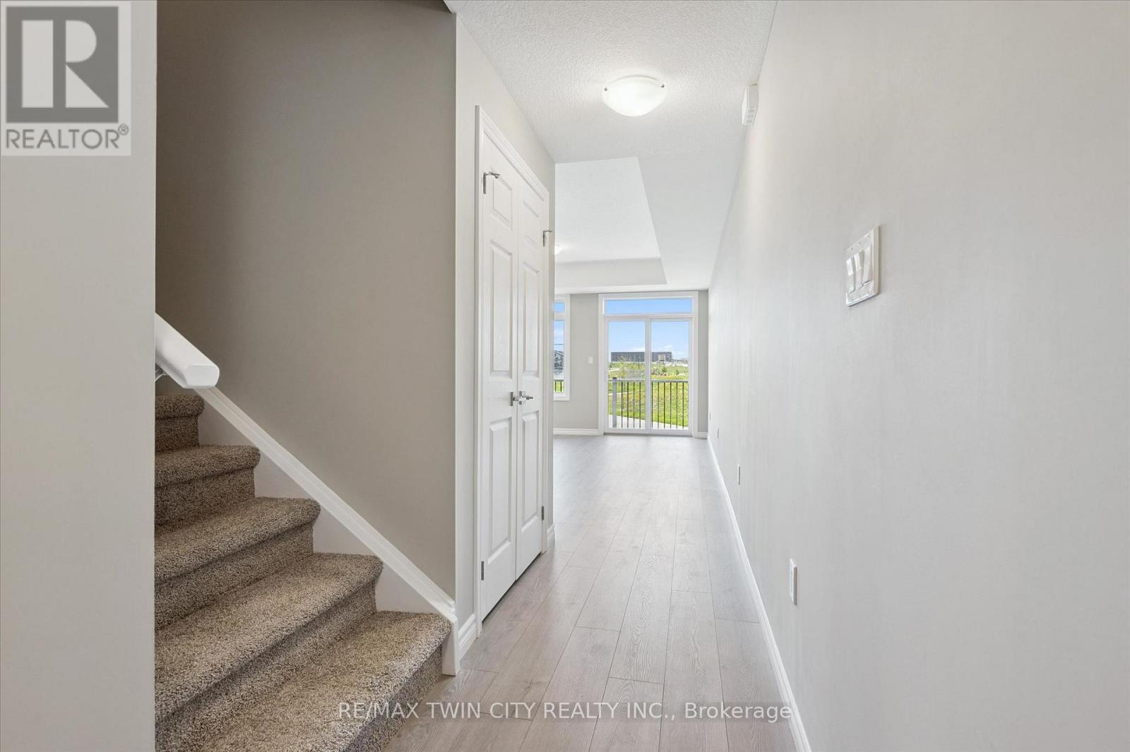 20 LOMOND LANE - 26