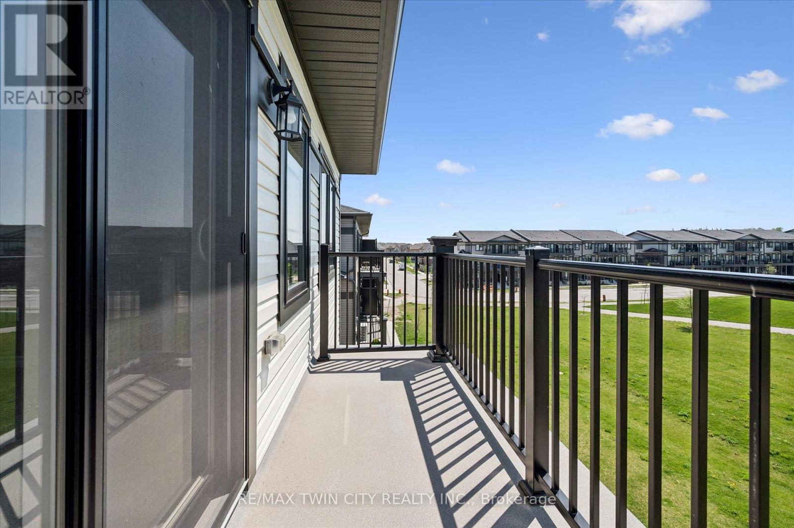 20 LOMOND LANE - 36