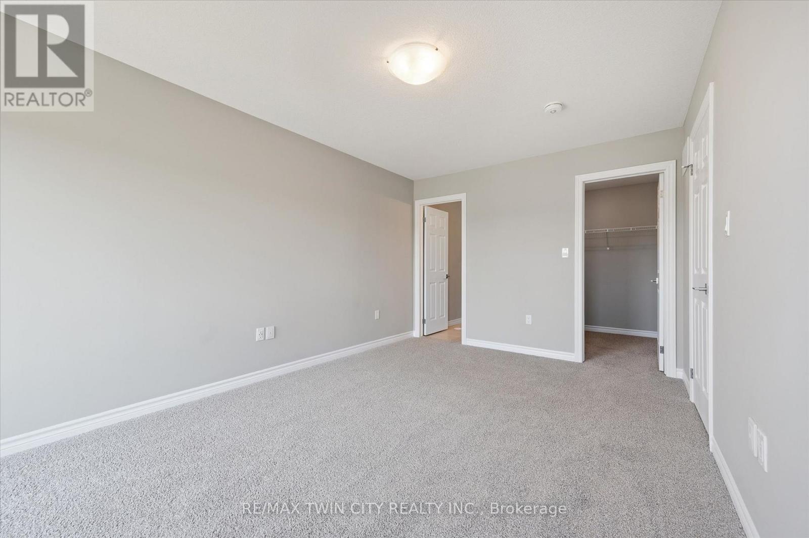 20 LOMOND LANE - 38