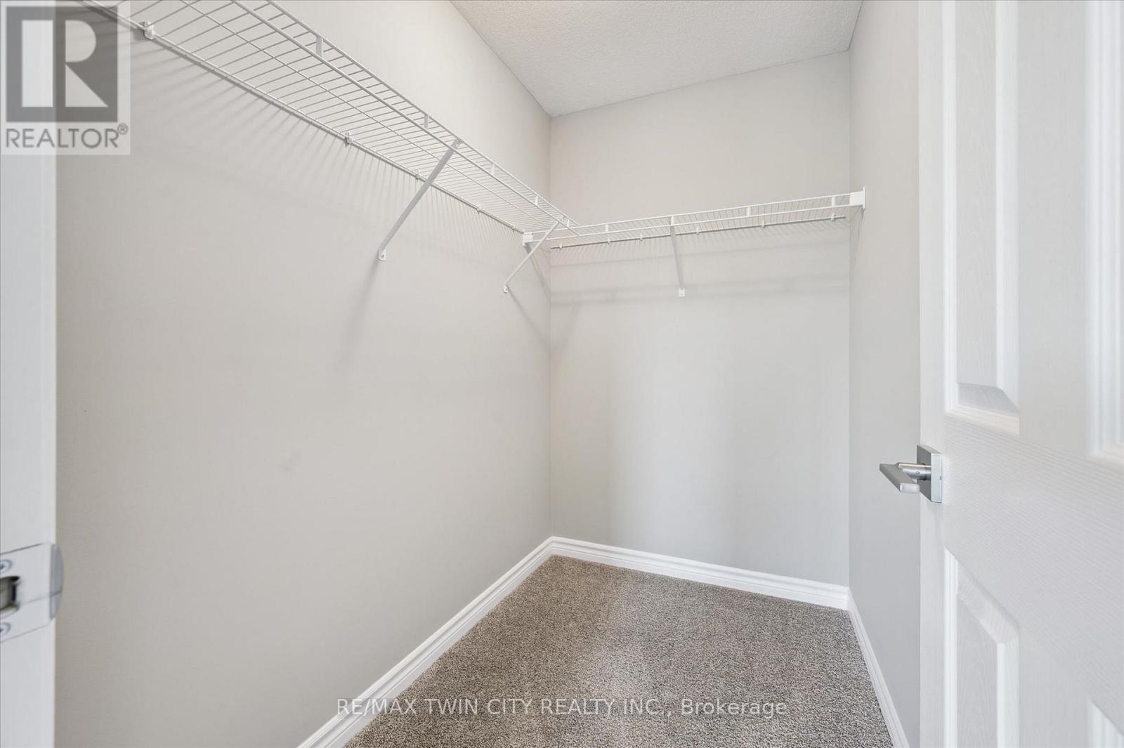 20 LOMOND LANE - 40