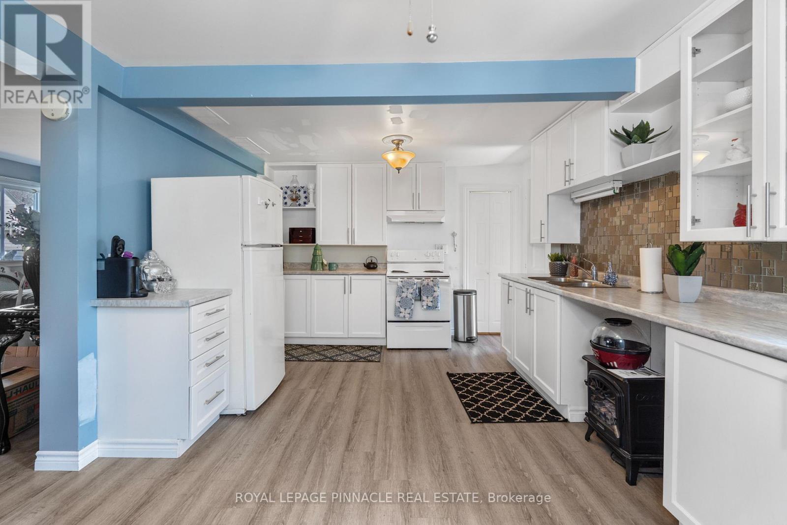 249 OWEN STREET - 11