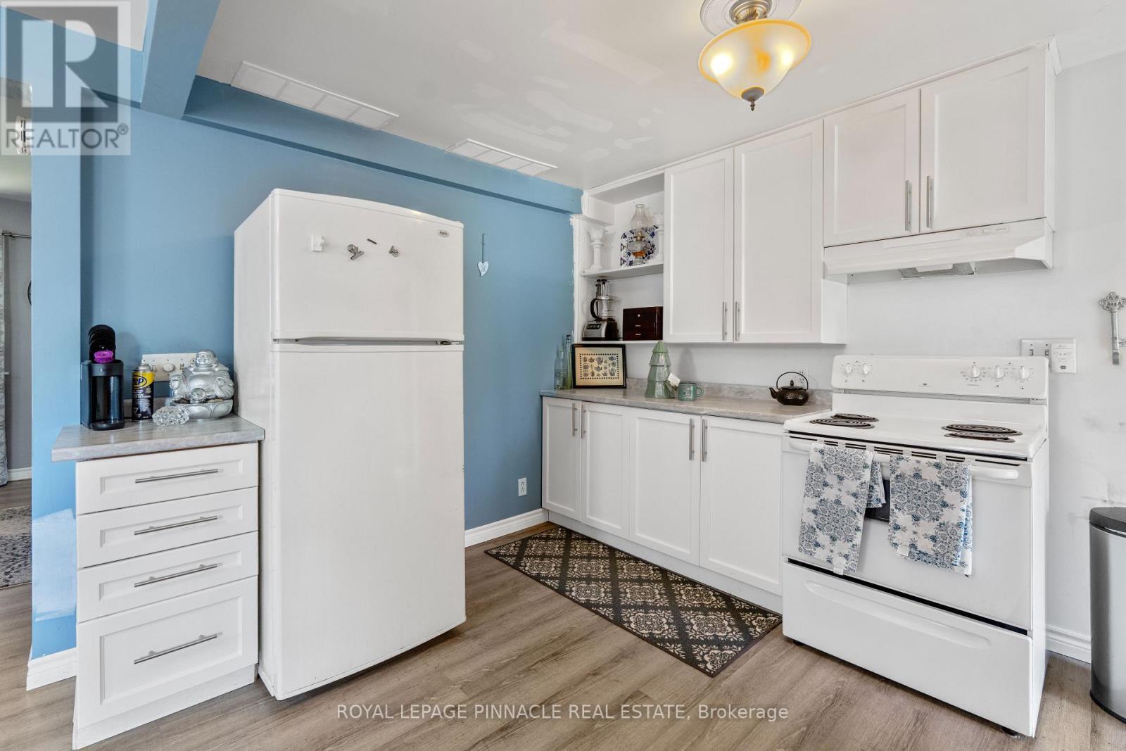 249 OWEN STREET - 12