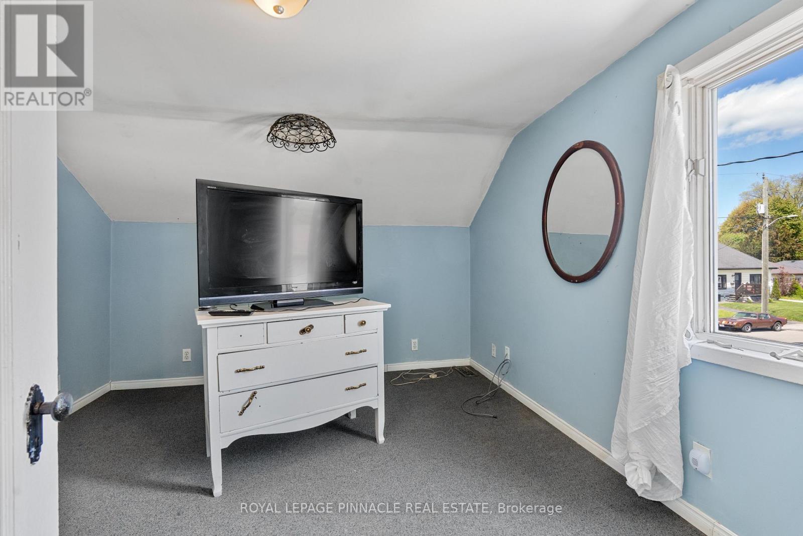249 OWEN STREET - 20