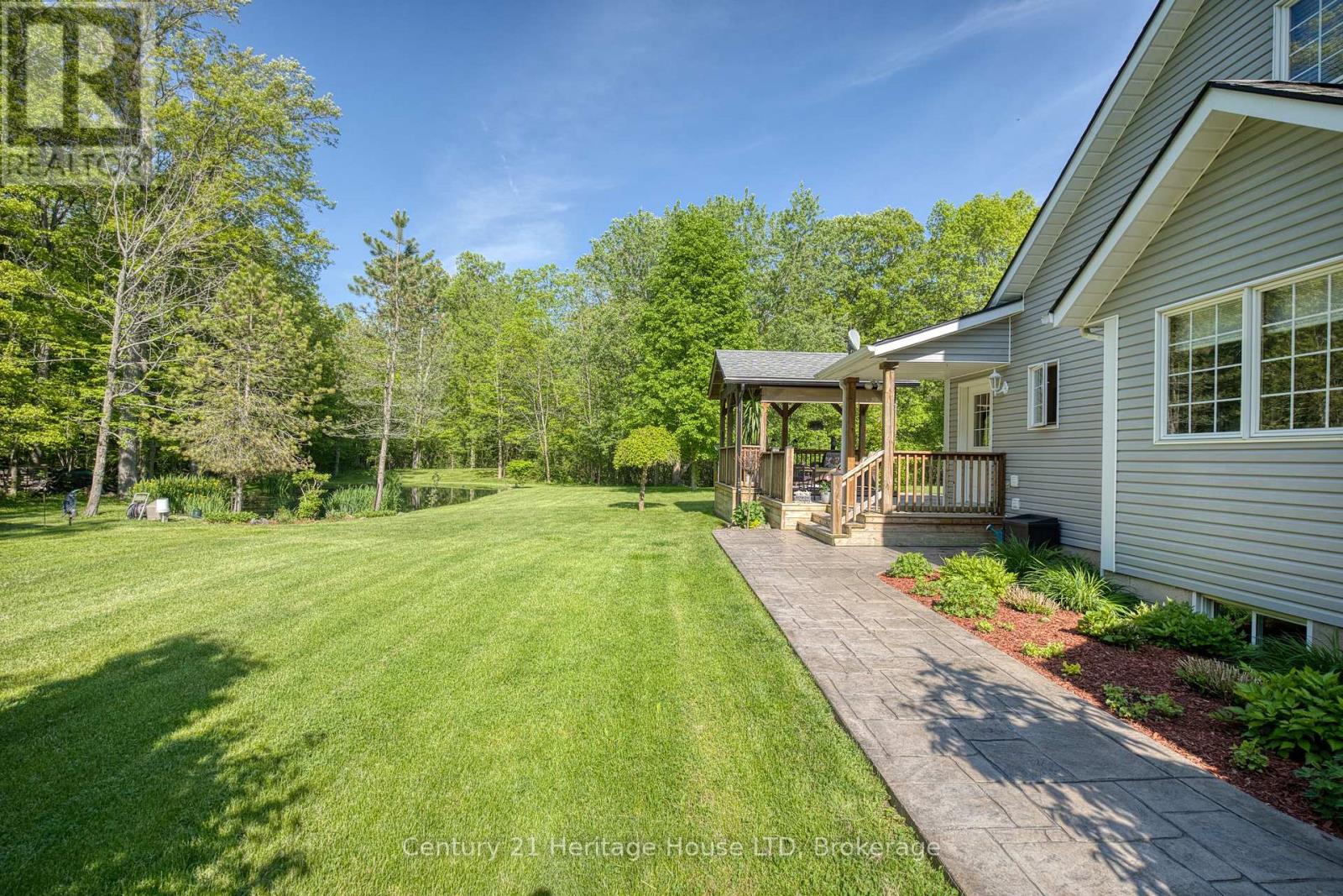 2468 SUNSET DRIVE - 5