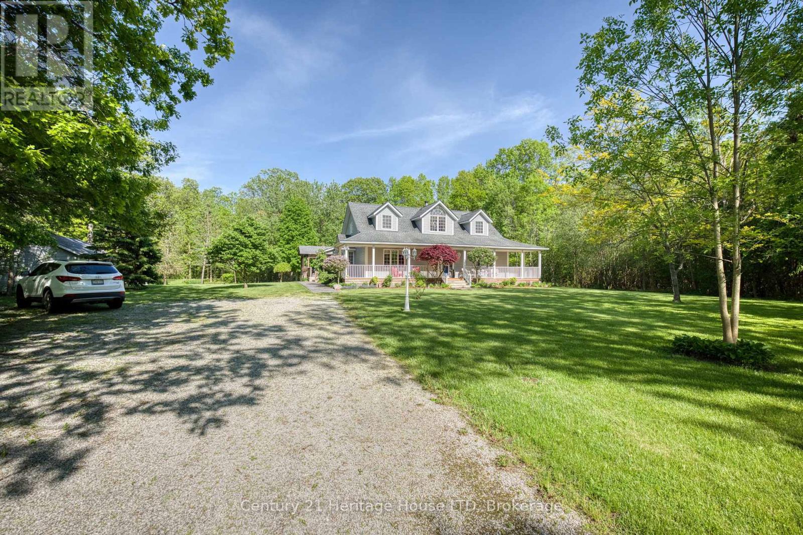 2468 SUNSET DRIVE - 8