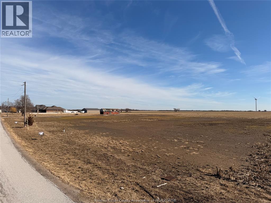 V/L EAST RUSCOM RIVER Unit# MIDDLE LOT, Lakeshore — photo 2