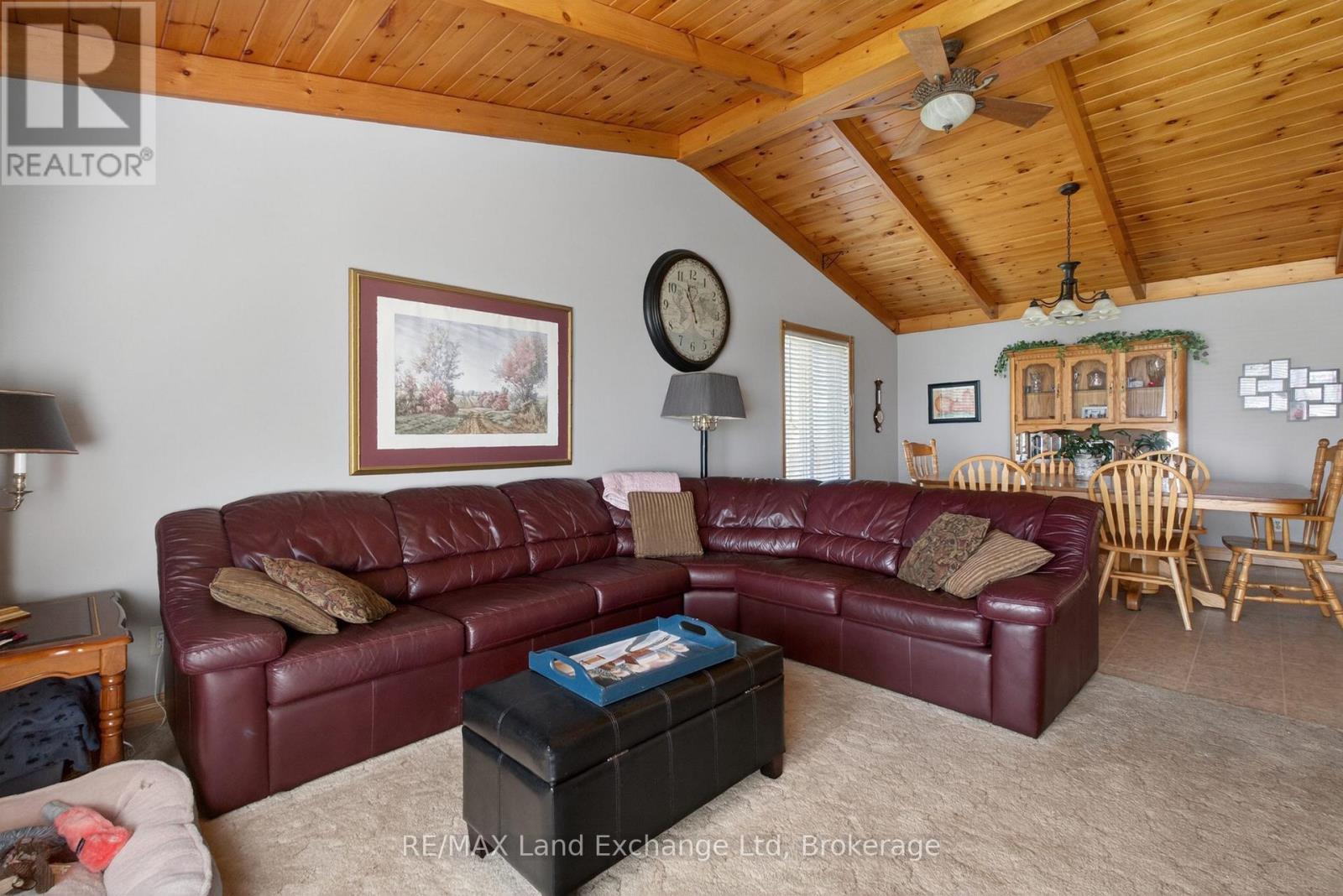 696 JOSEPHINE STREET N - 20