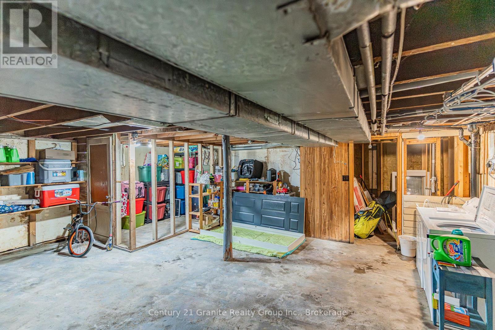 16 NEWCASTLE STREET - 36