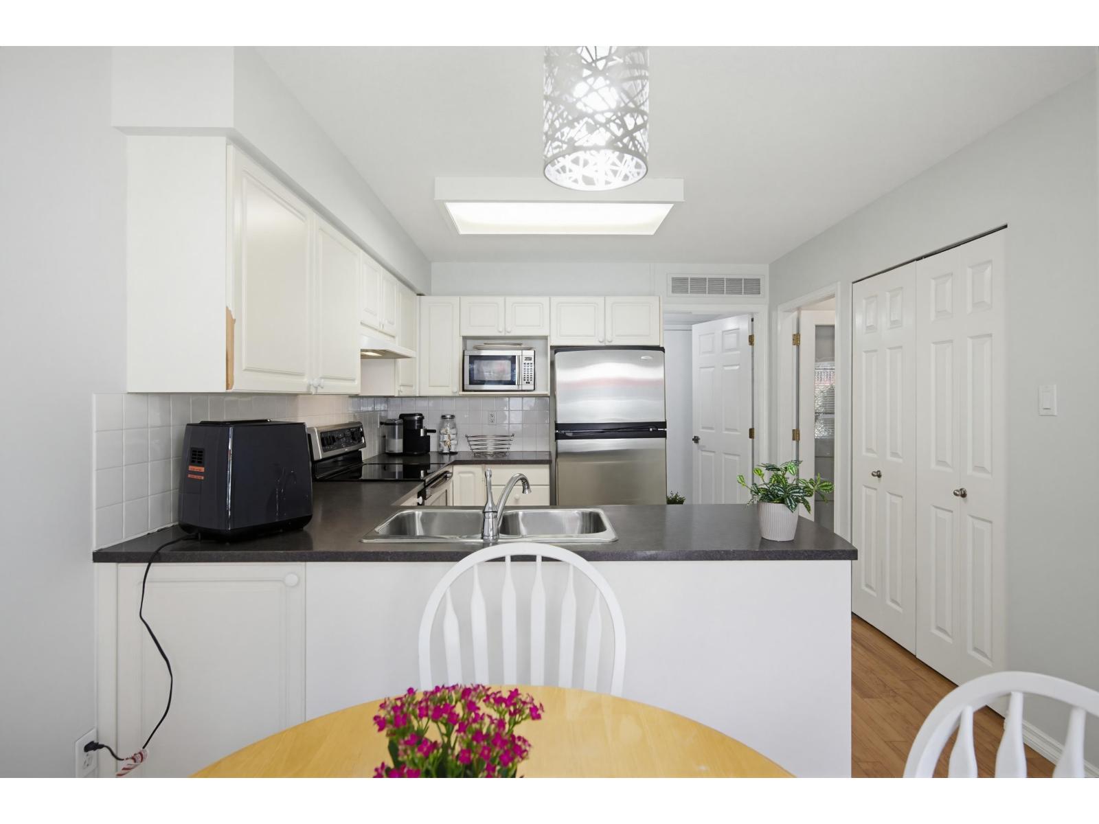 54 16318 82 AVENUE, Surrey