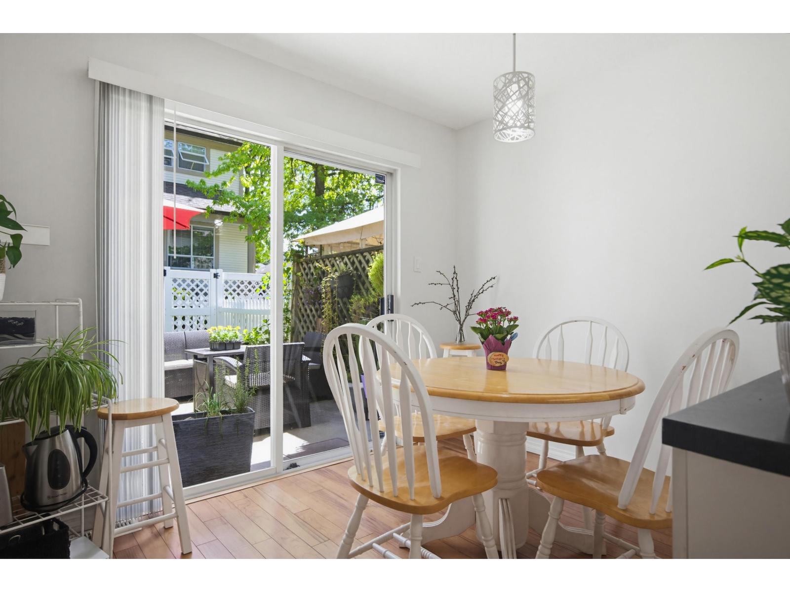 54 16318 82 AVENUE, Surrey