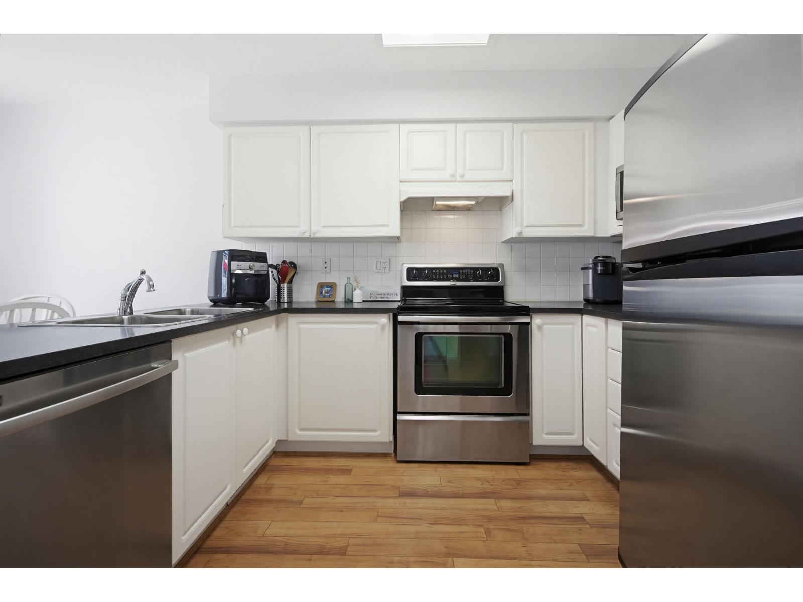 54 16318 82 AVENUE, Surrey