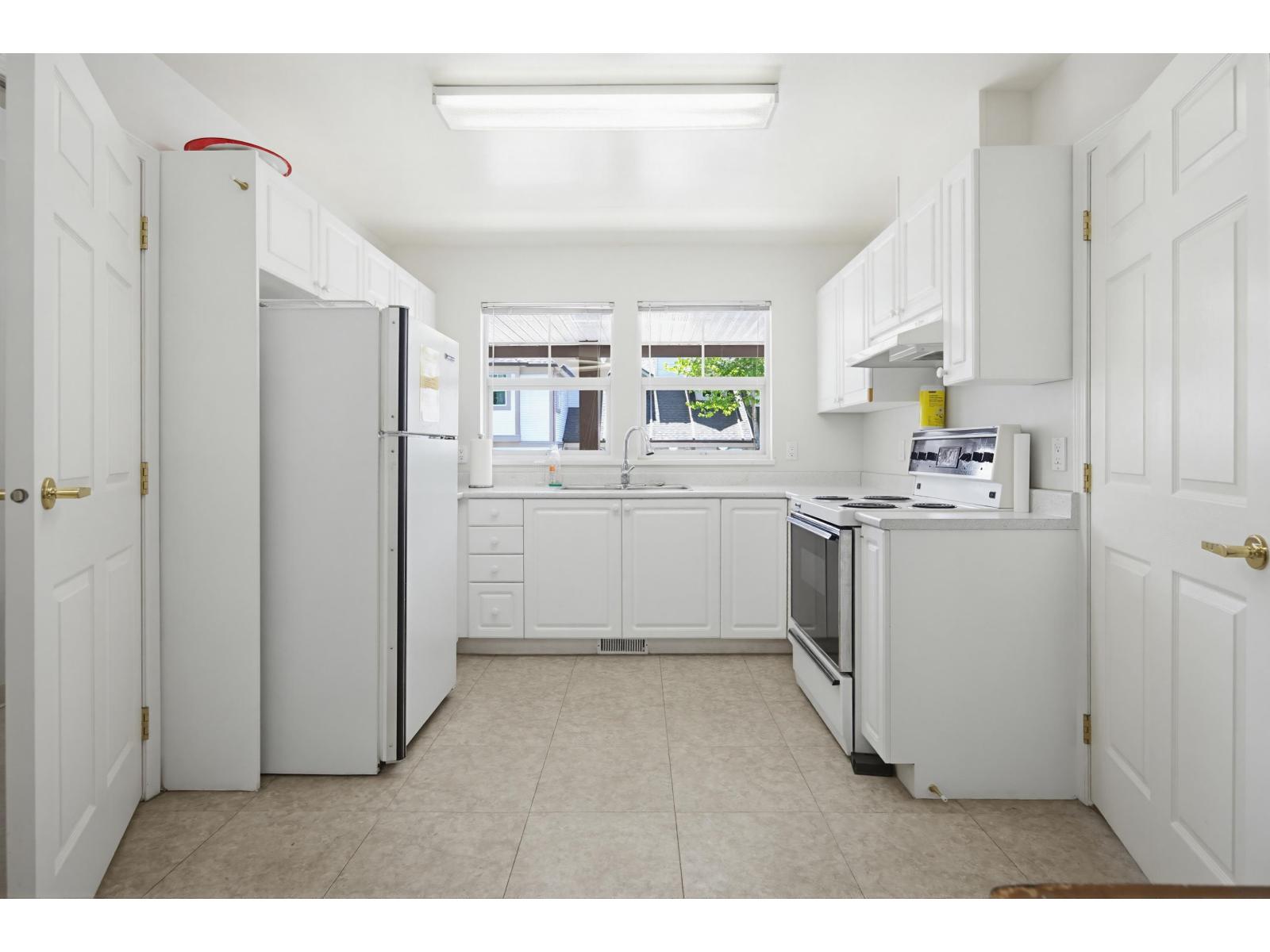 54 16318 82 AVENUE, Surrey